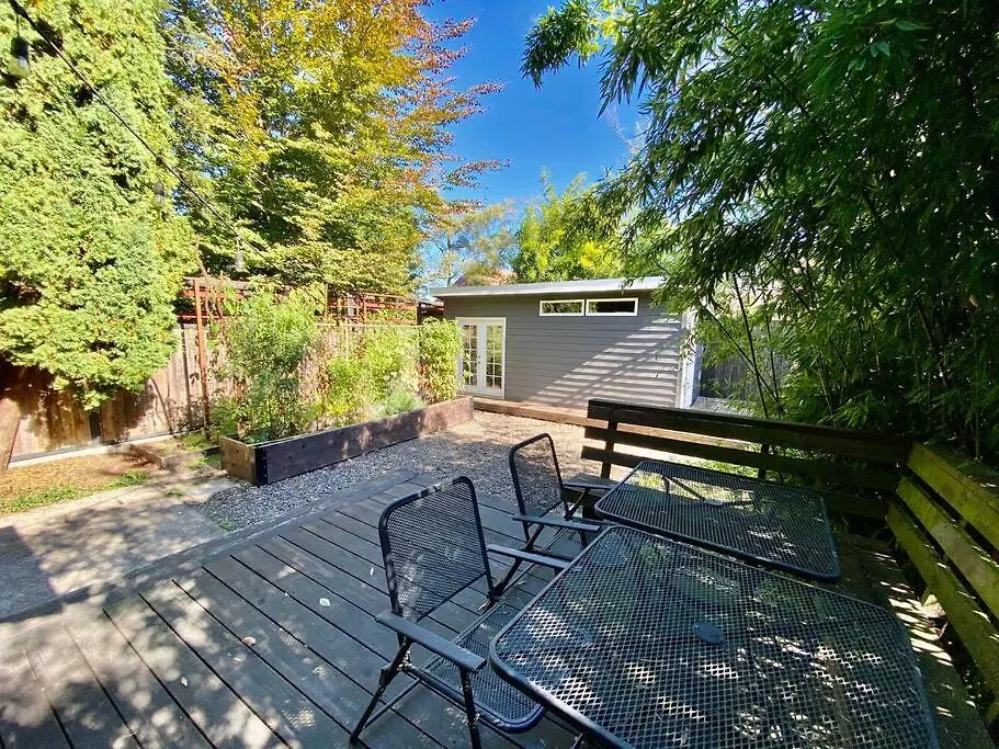Holiday home Stay Portland Collection - Alberta Arts Luxury, Sleeps 6, Walk Score 99