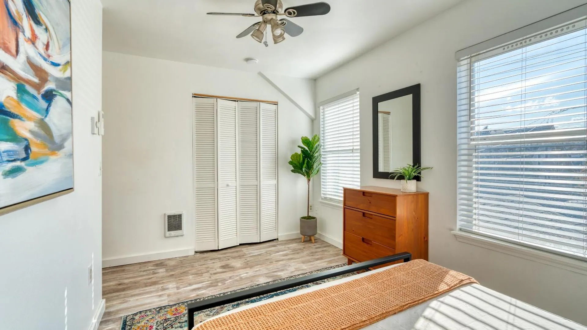 Stay Portland Collection - Alberta Arts Luxury, Sleeps 6, Walk Score 99