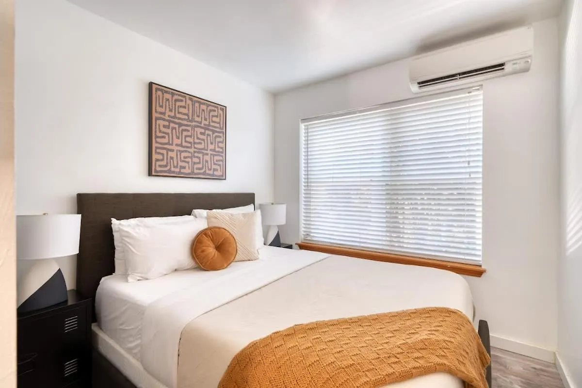 Stay Portland Collection - Alberta Arts Luxury, Sleeps 6, Walk Score 99 0*,  United States