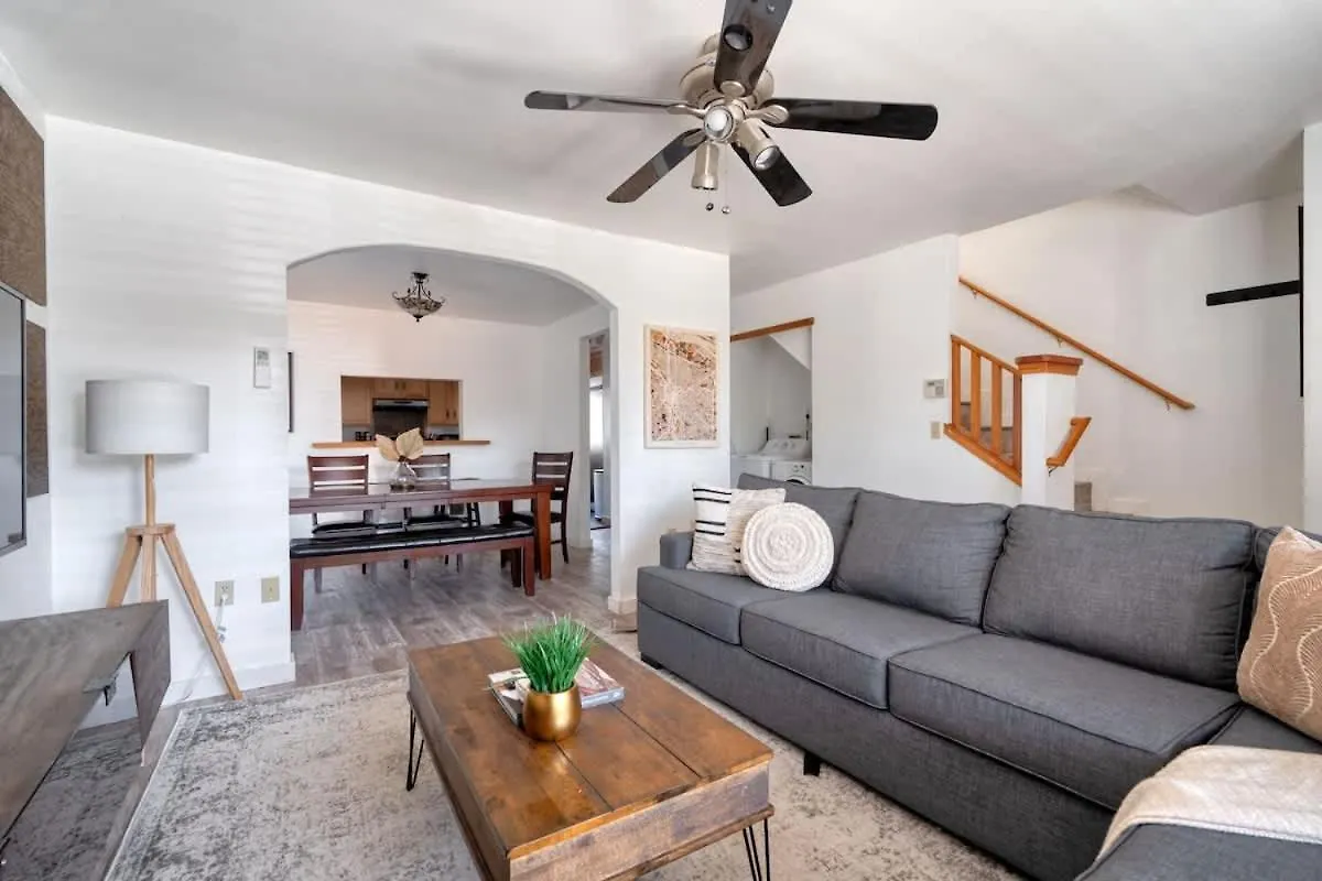 Stay Portland Collection - Alberta Arts Luxury, Sleeps 6, Walk Score 99 0*,  United States