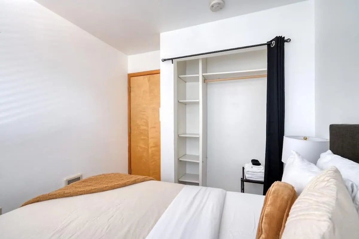 Holiday home Stay Portland Collection - Alberta Arts Luxury, Sleeps 6, Walk Score 99 United States
